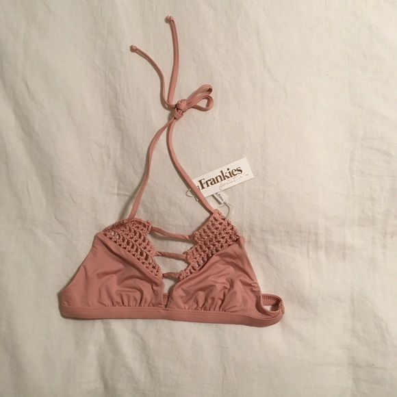 Frankie’s Bikinis SIENNA Halter Crochet top (M) - Picture 4 of 5
